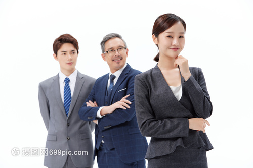 商业精英团队中的女精英 打破壁垒，重塑领导力