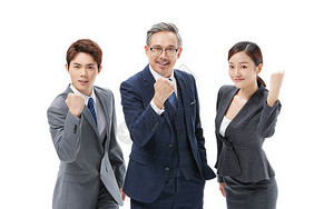 职场精英女职员的上班形象