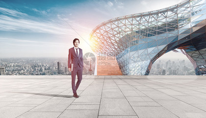 步履如风，智启未来 解码商务精英的行走哲学